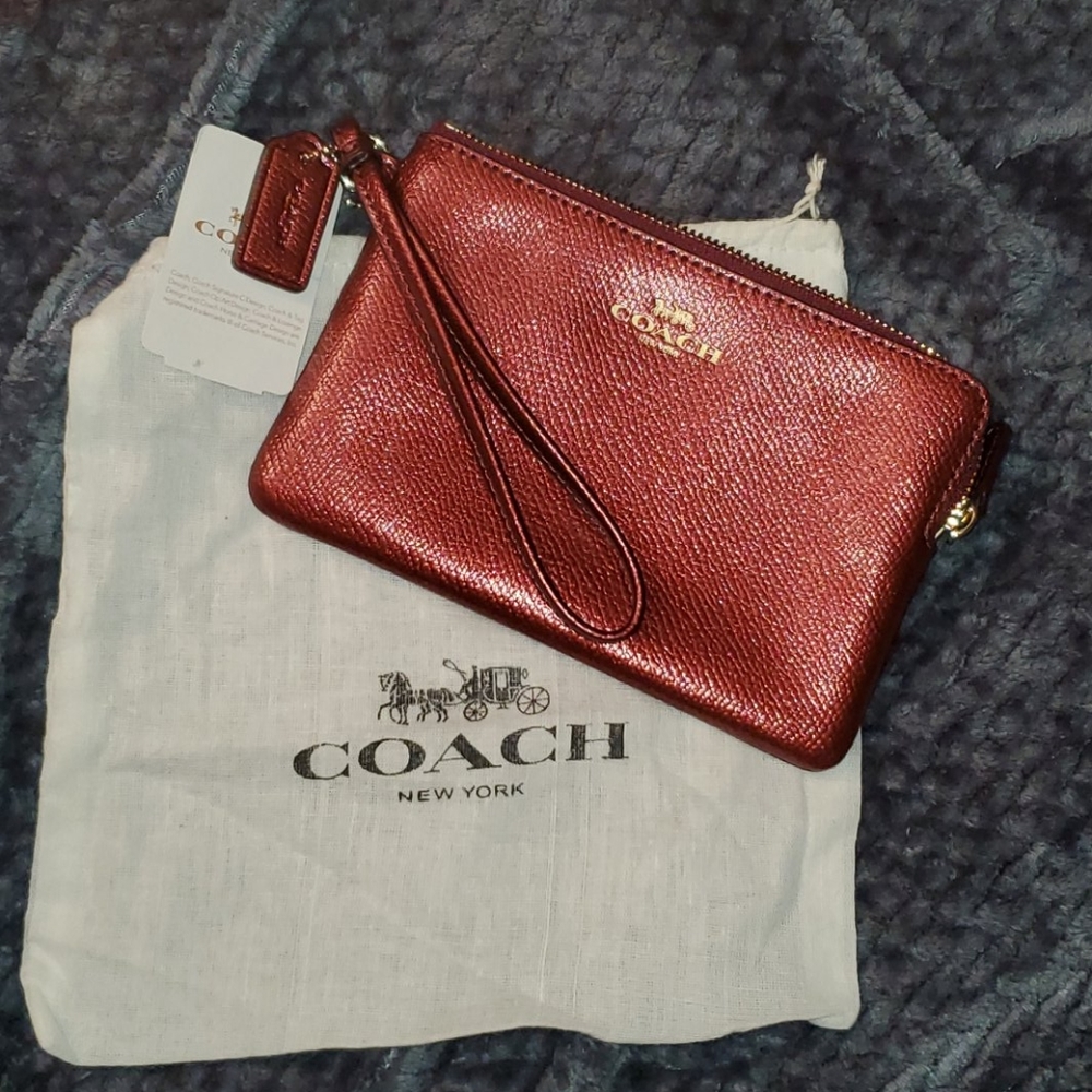 🆕️ Coach Wallet Wristlet